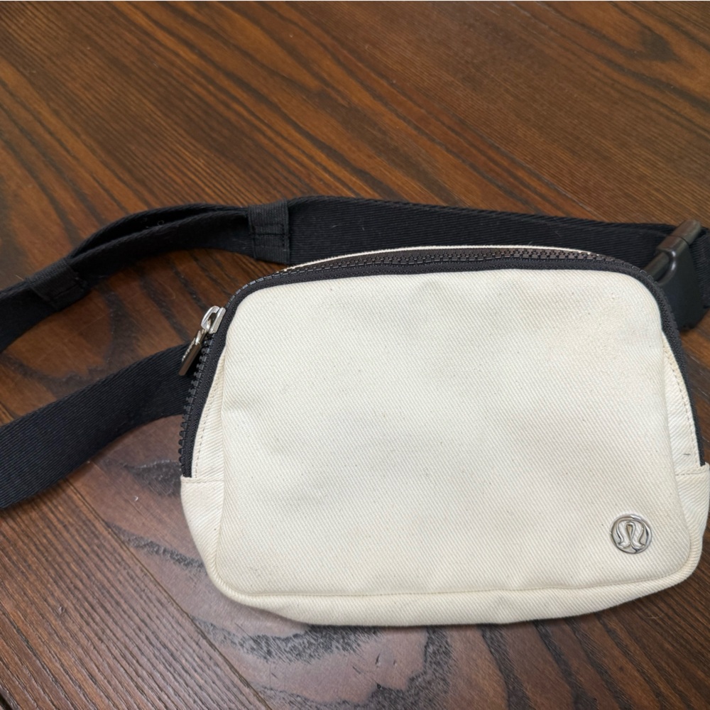 Lululemon White & Black Belt Bag Crossbody